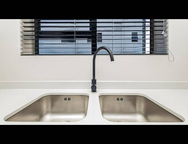 3 BEDROOM PROPERTY TO RENT IN SANDOWN